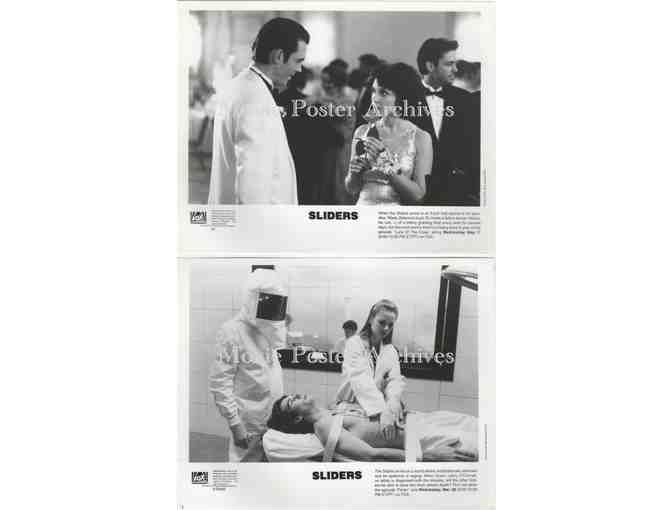 SLIDERS, 8x10 tv studio stills, Jerry OConnell, Cleavant Derricks, John Rhys-Davies