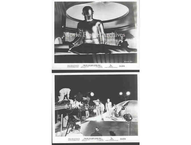 DAY THE EARTH STOOD STILL, 1951, GROUP B, movie stills, Michael Rennie