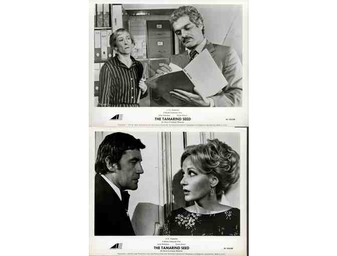 TAMARIND SEED, 1974, movie stills Julie Andrews, Omar Sharif
