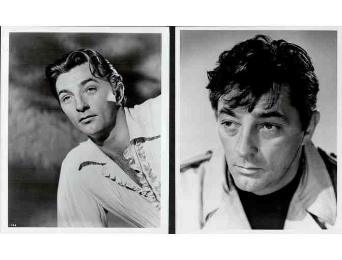 ROBERT MITCHUM, collectors lot, group of classic celebrity portraits, stills or photos