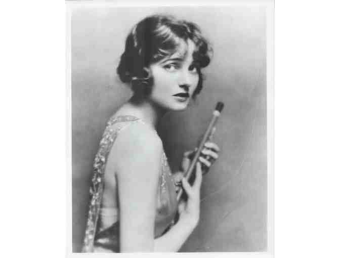 ACTRESSES LOT 6, Katherine Hepburn, Anne Heche, Linda Hamilton, et al