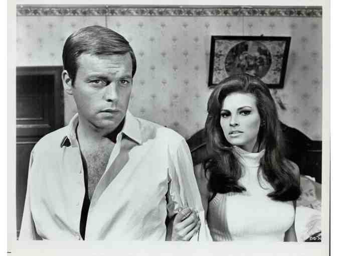 BIGGEST BUNDLE OF THEM ALL, 1967, movie stills, Raquel Welch, Robert Wagner