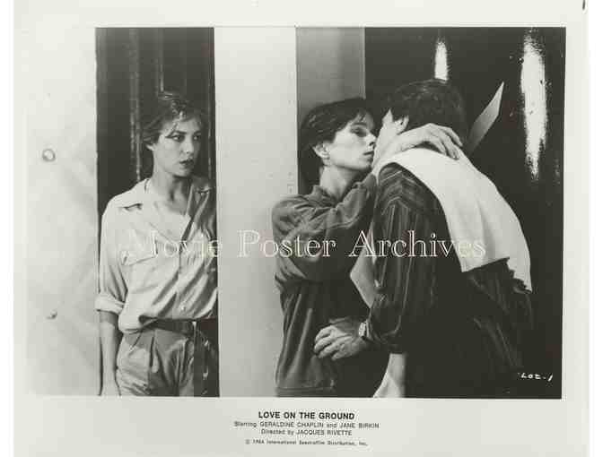 LOVE ON THE GROUND, 1986, press still set, Geraldine Chaplin, Jane Birkin.