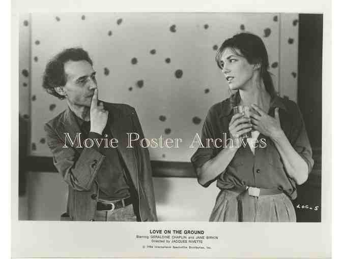 LOVE ON THE GROUND, 1986, press still set, Geraldine Chaplin, Jane Birkin.