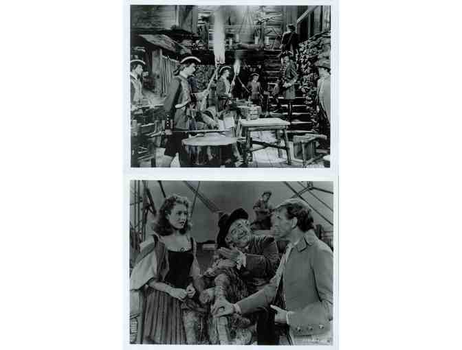 UNCONQUERED, 1947, movie stills, Gary Cooper, Paulette Goddard