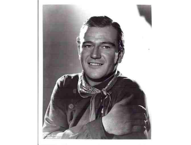 JOHN WAYNE, COLLECTORS LOT, classic celebrity portraits, stills or photos