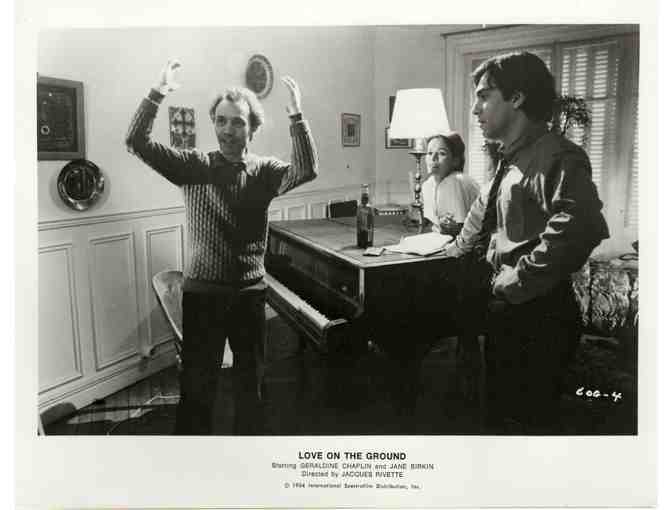 LOVE ON THE GROUND, 1986, press still set, Geraldine Chaplin, Jane Birkin.