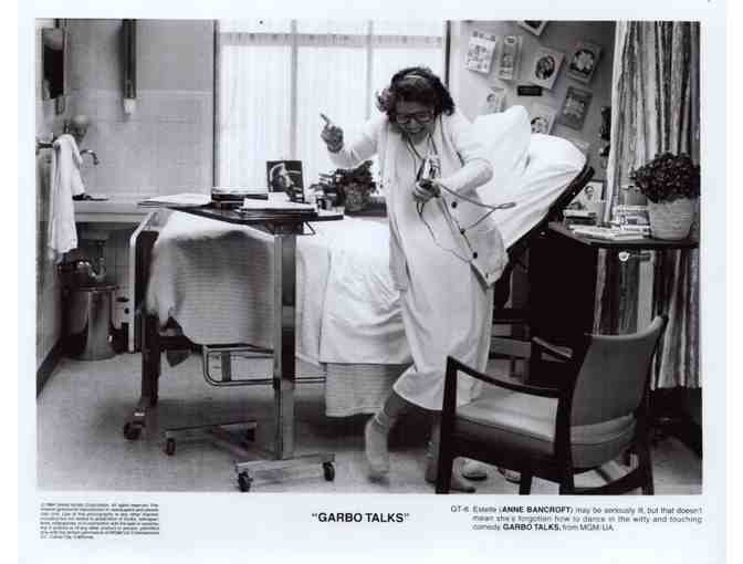 GARBO TALKS, 1984, movie stills, Anne Bancroft, Carrie Fisher, Ron Silver