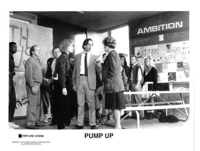 PUMP UP THE VOLUME, 1990, movie stills, Christian slater, Ellen Greene