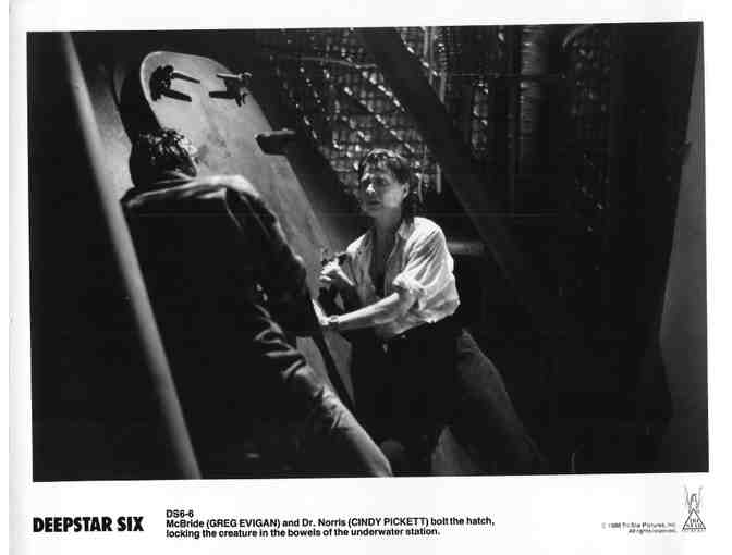 DEEP STAR SIX, 1989, movie stills, Taurean Blacque, Miguel Ferer