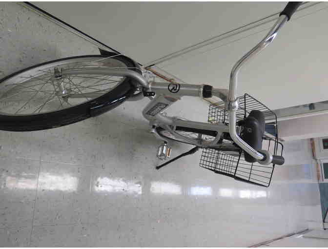 Rugged Cycles Bicycle with basket and bell