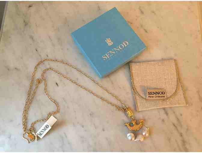 Necklace - Baroque Pearl Trio Vignette on Chain - Sennod Jewelry