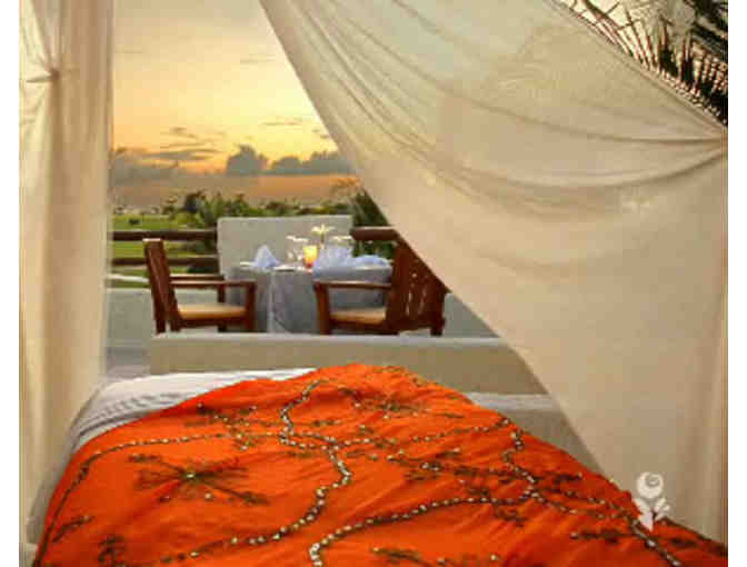 Cancun Travel Unlimited: Vacation package for family of 4