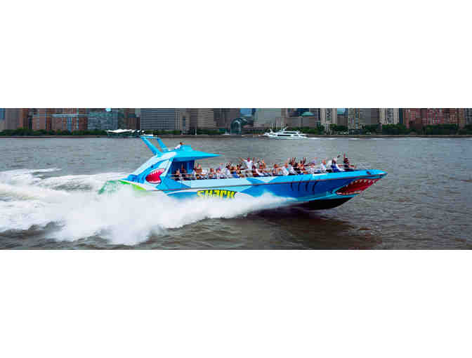 New York Water Taxi/Circle Line Downtown: Cruise for 2