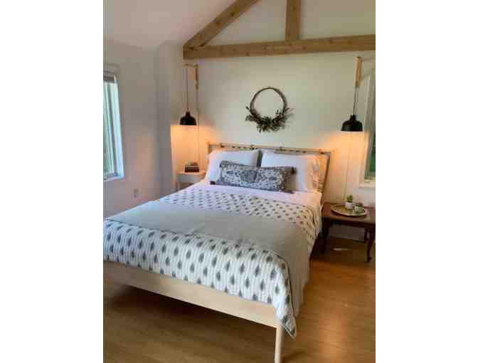 Cozy Cottage in Rhinebeck, NY - 2 Night Stay for family of 4 - Photo 2