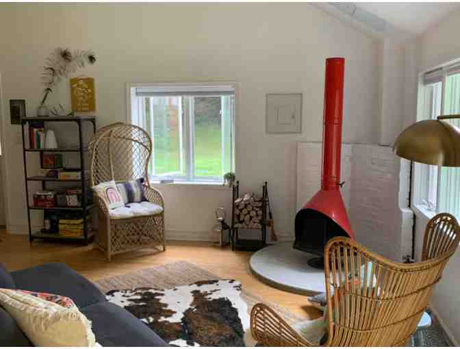 Cozy Cottage in Rhinebeck, NY - 2 Night Stay for family of 4 - Photo 3