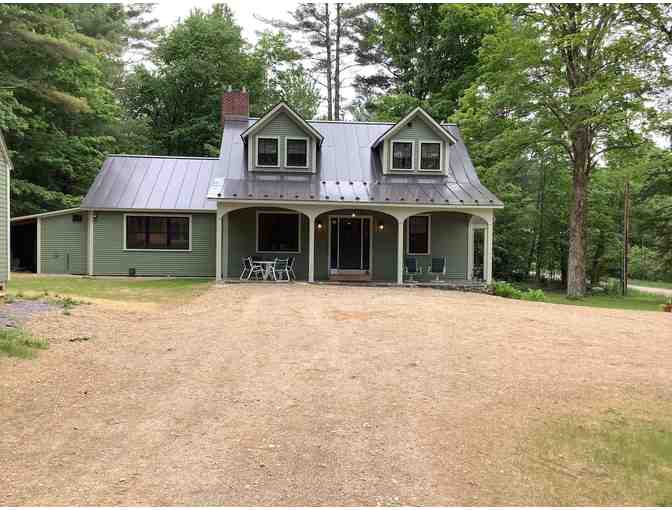 Cozy Ripton school house stay