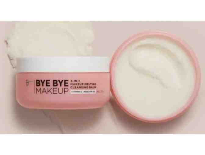 Makeup Bag from IT Cosmetics #1