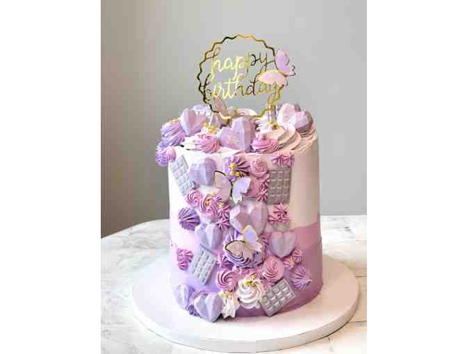 Custom Cake for 12 to 15 people by Kasia's Sweets