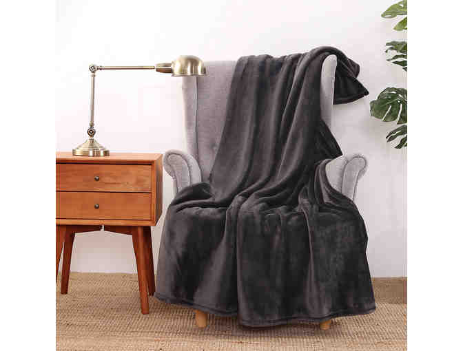 Berkshire Blanket EcoThread VelvetLoft Throw