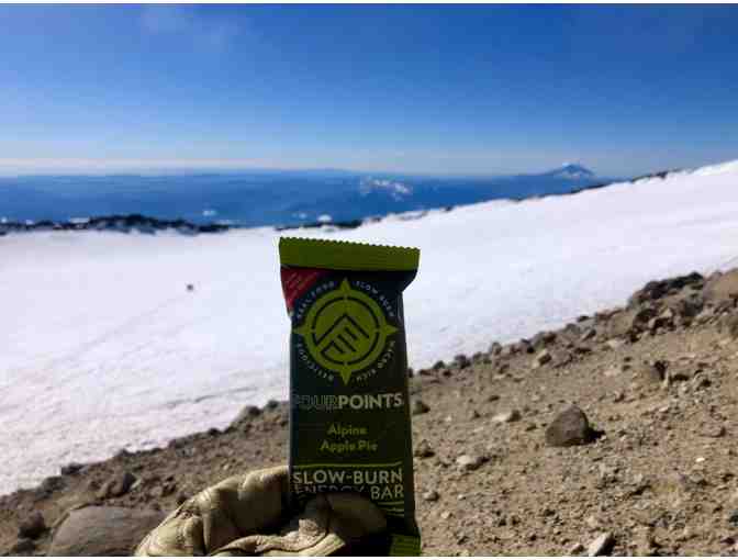 Fourpoints Bar Mega Variety Case