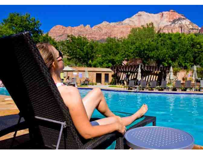 Desert Pearl Inn: One Night Stay in a King Poolside Room