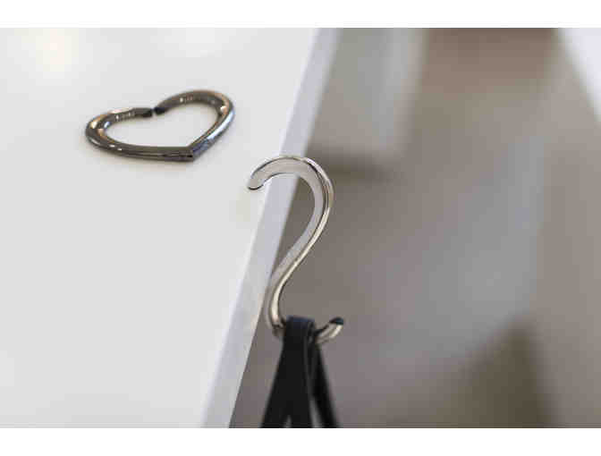 Fafa concepts: The Hookup Black Heart purse hanger