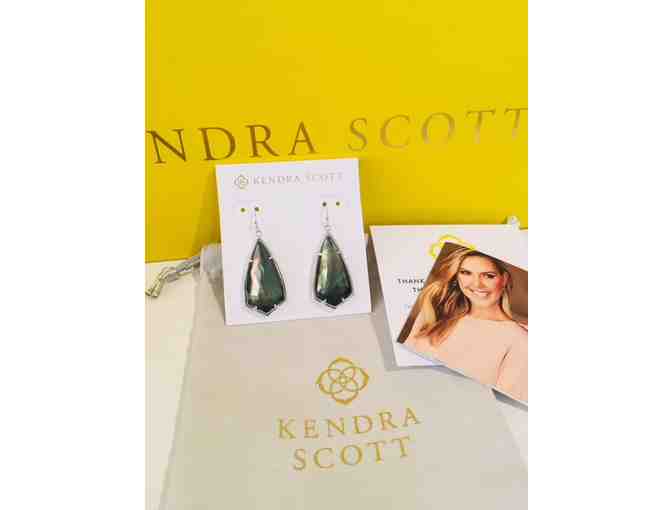 Kendra Scott- Carla Earrings
