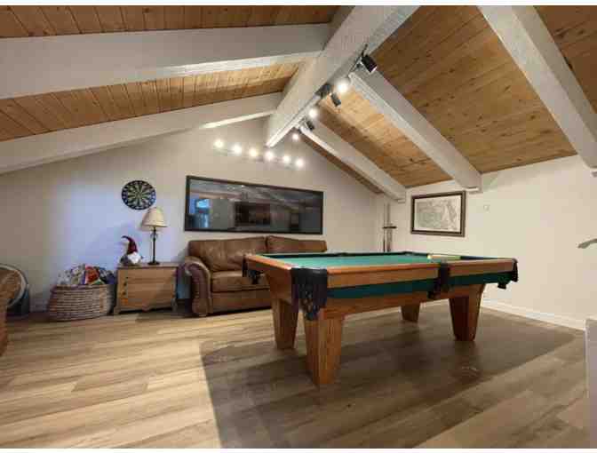 Beautiful Mammoth Lakes Condo - (4) Night Stay and it Sleeps 7!