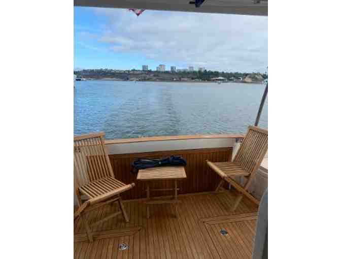 2 Night Stay in Catalina at the charming Bellanca Hotel + 2 Catalina Flyer Tickets