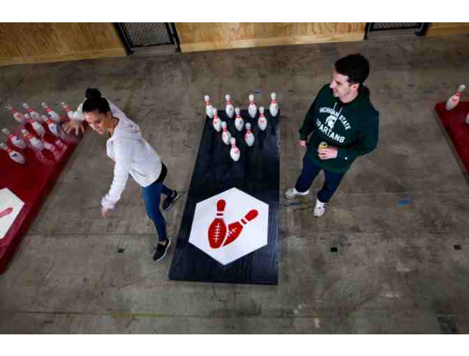 1st and Bowl - Football Bowling I - Photo 2