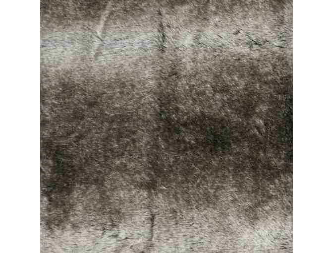 Bowsers Piazza Bed - Chinchilla Faux Fur - Medium