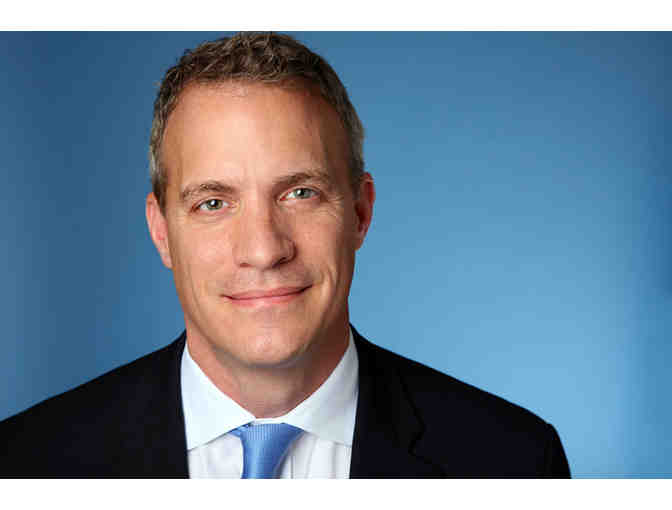 A mini photo session for a headshot/corporate portrait from Organic Headshots