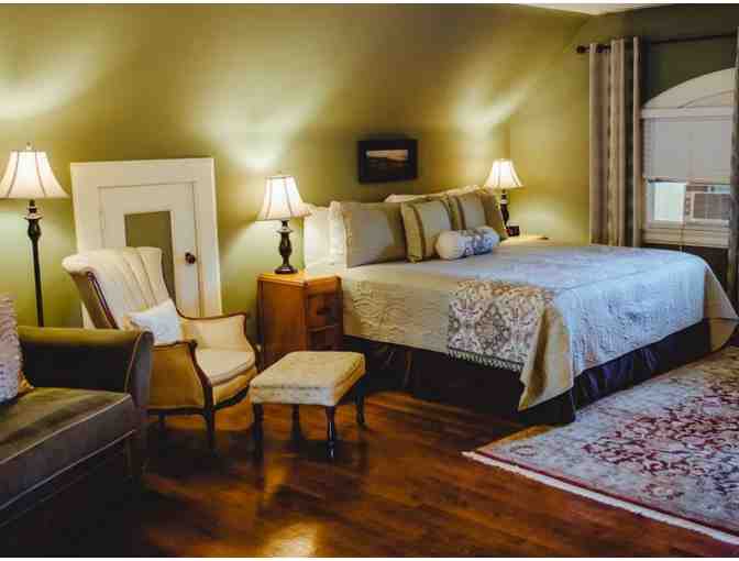 One Night at The Leonard at Logan B&B, Grand Rapids, MI