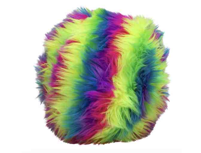 Squishmallow Collector's Tin Wendy the Frog & Needoh Dohzee Fuzzy Ball