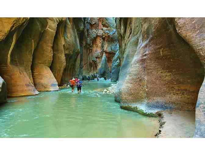 SPRINGDALE, UTAH | ZION FAMILY ADVENTURE FOR 4 WITH 4 NIGHT STAY