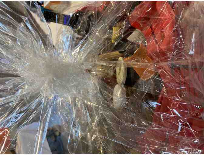 GIFT BASKET |CRAFT BEER|FRENCH LICK WINE|AMISH PRESERVES |MAPLE SYRUP