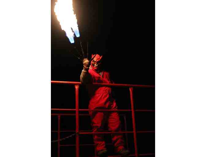 Be Scared.  Be Very, Very Scared . . at the Lonesome Valley Farms Valley of Terror