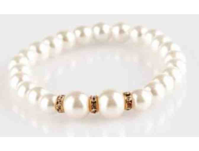 Royal Romance - White Pearl Necklace with matching earrings and bracelet