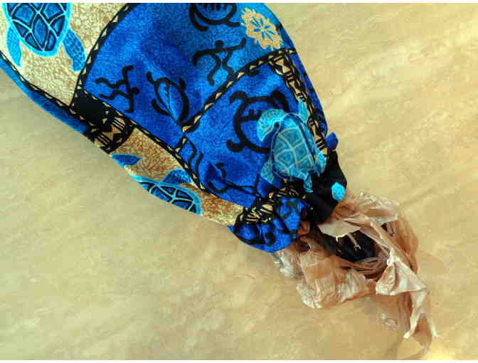 Hawaiian Turtle Print Trash Bag Holder -- New