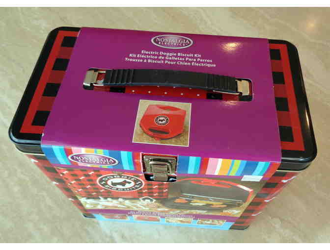 Electric Doggie Biscuit Maker Kit -- New