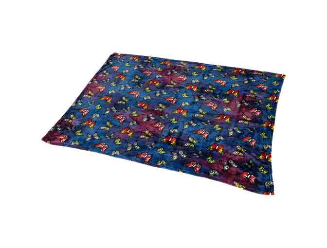 Super Cozy Butterfly Fluttering Friends Throw Blanket -- New