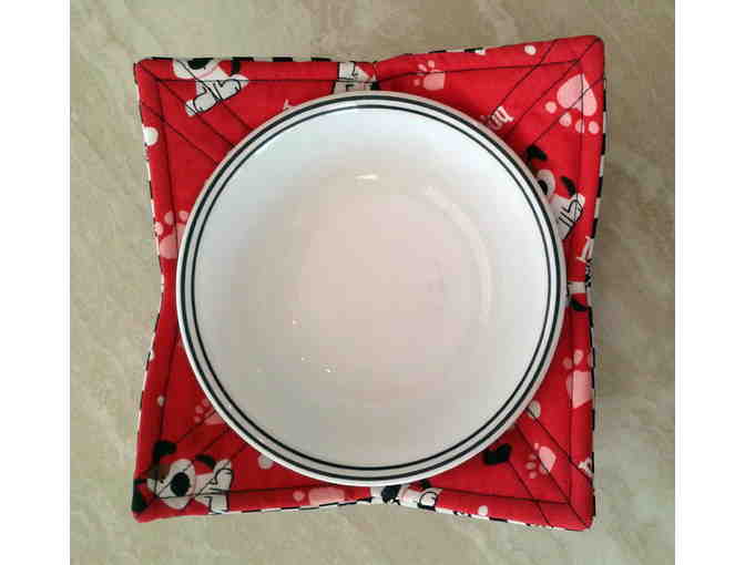 Fabulous Puppy Print Hand-Crafted Microwave Bowl Holder -- New