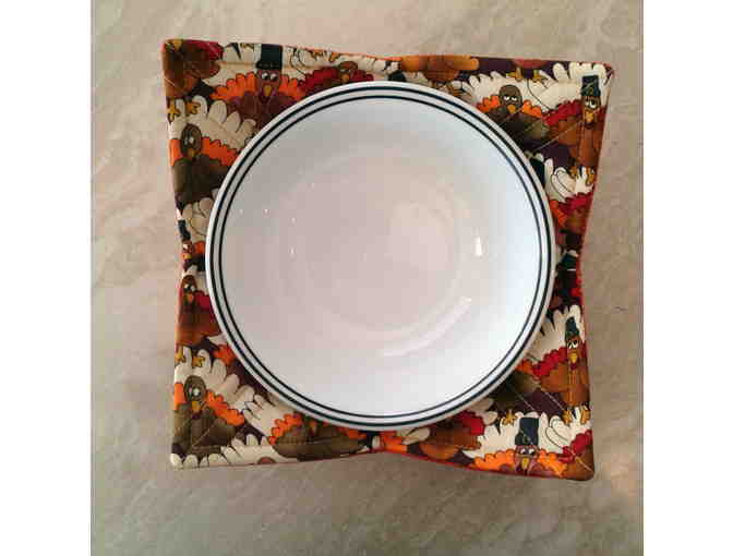 Fabulous Turkey Motif Hand-Crafted Microwave Bowl Holder -- New
