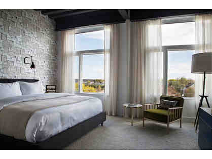 250 Main Hotel - 2-Night Stay in a Cool King room