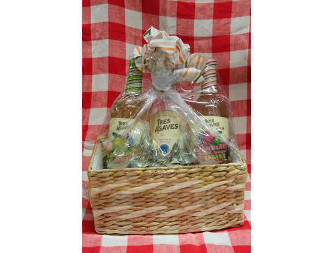 Tres Agaves Margarita Basket