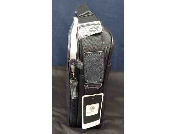 Bolvaint Soto Satchel