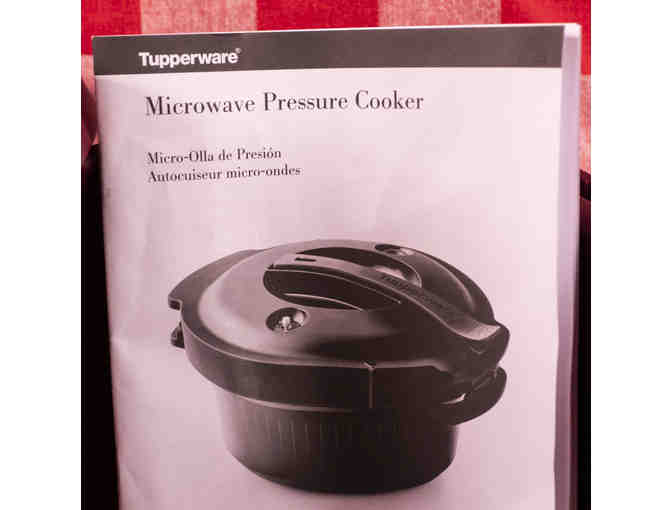 Tupperware 3Qt. Microwave Pressure Cooker