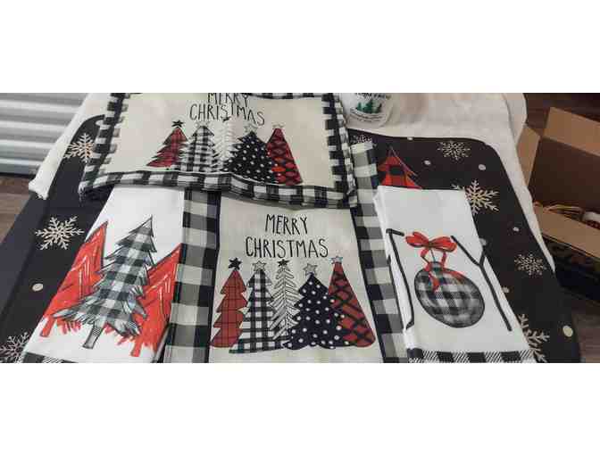 ONE STOP HOLIDAY DECORATING!