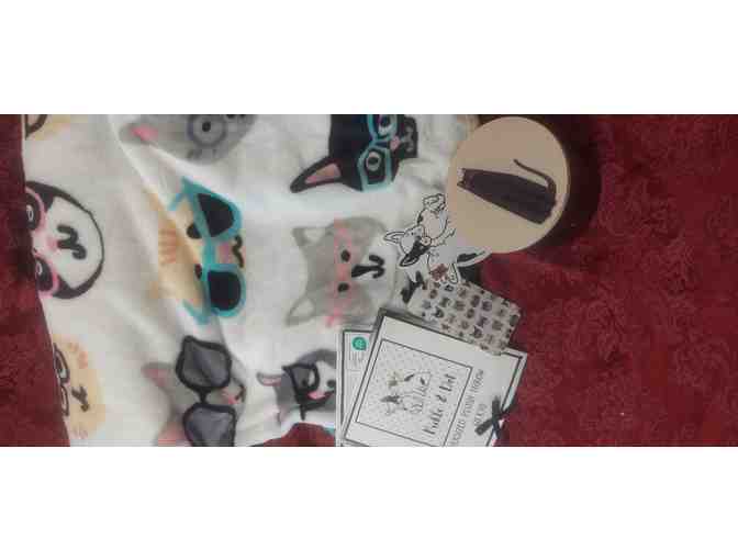 HOT TODDYS AND COOL CATS!